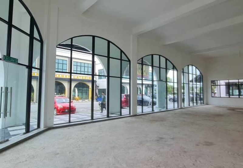 Ivoris @ Eco Majestic