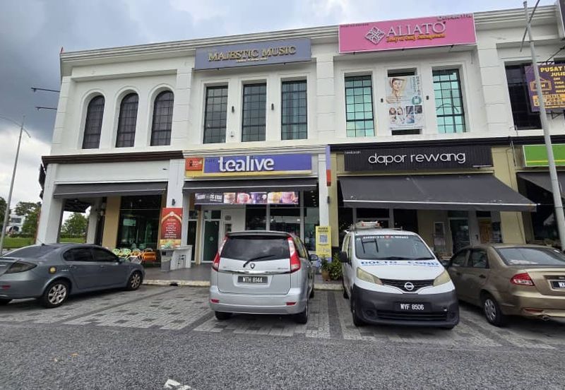 Ivoris @ Eco Majestic