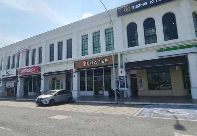 Ivoris @ Eco Majestic