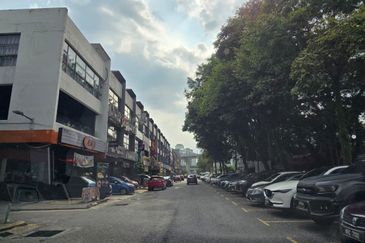 The Trillium @Lake Fields