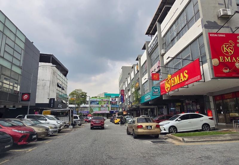 The Trillium @Lake Fields