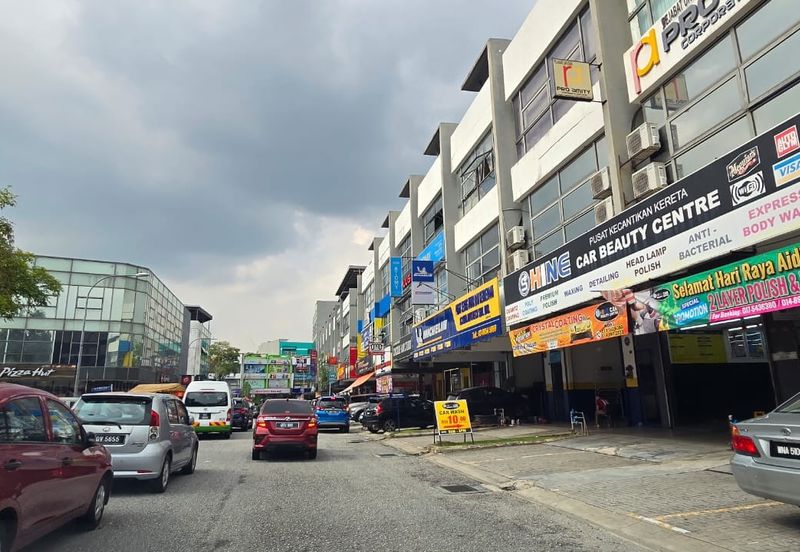 The Trillium @Lake Fields