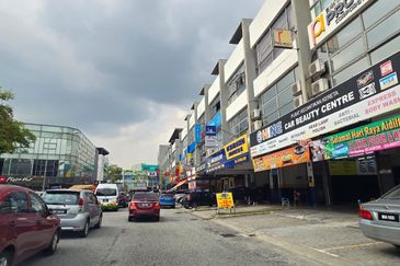 The Trillium @Lake Fields