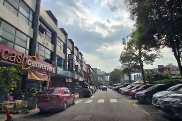 The Trillium @Lake Fields