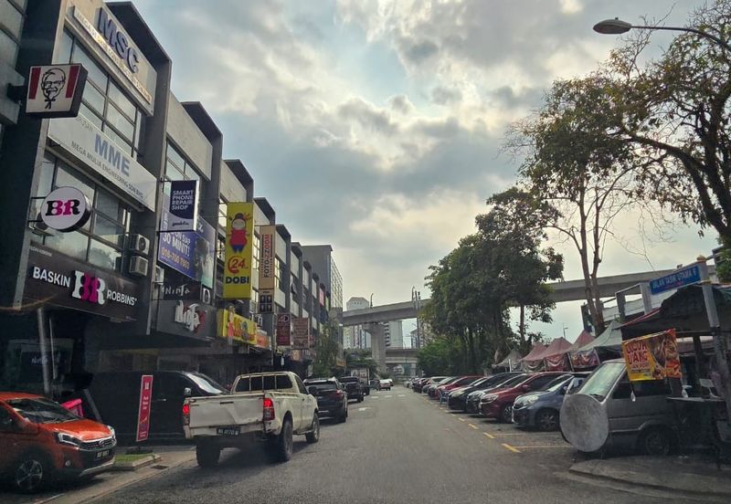 The Trillium @Lake Fields