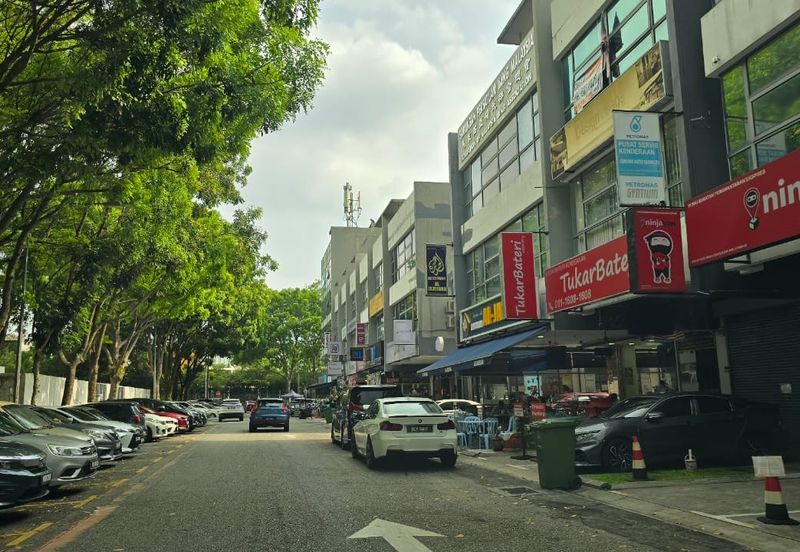 The Trillium @Lake Fields