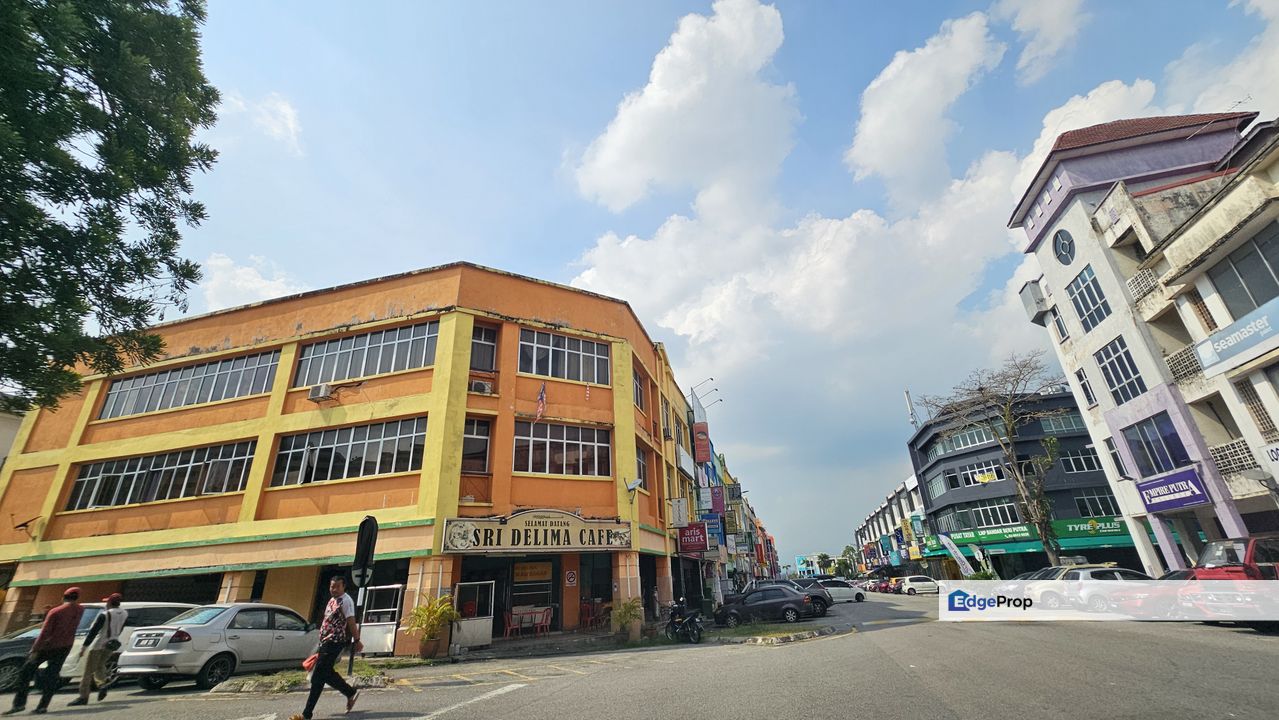Limited 3 STY Freehold shoplot with high ROI, Selangor, Bangi