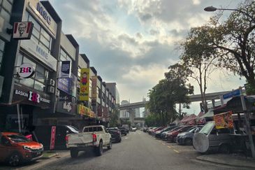 The Trillium @Lake Fields