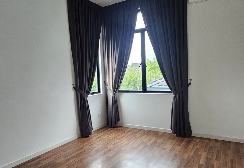 Cradleton @ Eco Majestic