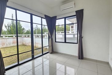 Cradleton @ Eco Majestic