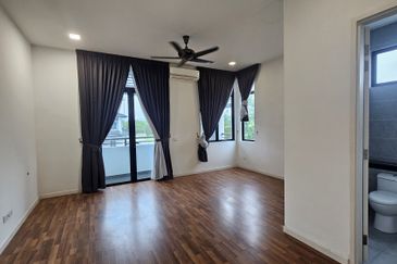 Cradleton @ Eco Majestic