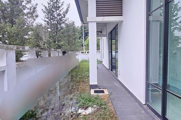 Cradleton @ Eco Majestic