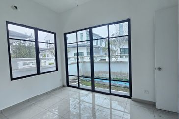 Cradleton @ Eco Majestic