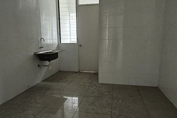 Cradleton @ Eco Majestic