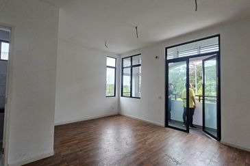 Cradleton @ Eco Majestic