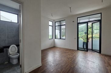 Cradleton @ Eco Majestic