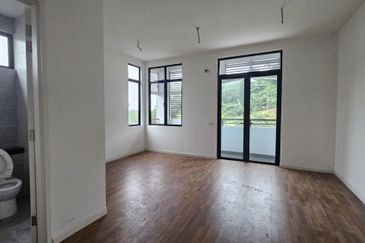 Cradleton @ Eco Majestic