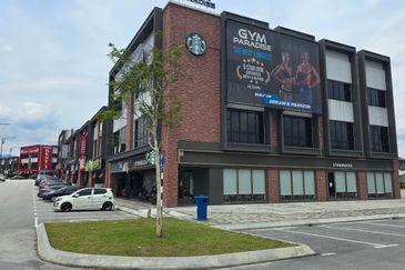 Baris Place @ Setia Mayuri