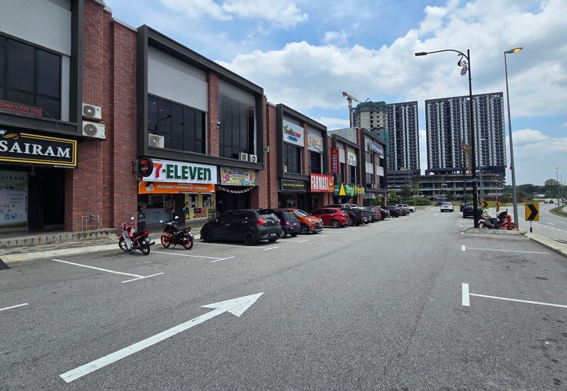 Baris Place @ Setia Mayuri