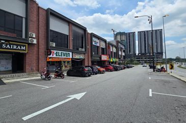 Baris Place @ Setia Mayuri