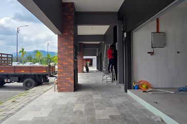 Baris Place @ Setia Mayuri