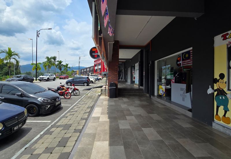 Baris Place @ Setia Mayuri