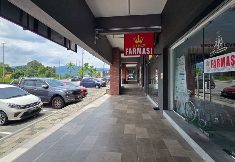 Baris Place @ Setia Mayuri