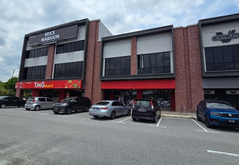 Baris Place @ Setia Mayuri