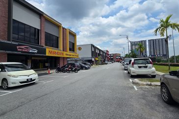 Baris Place @ Setia Mayuri