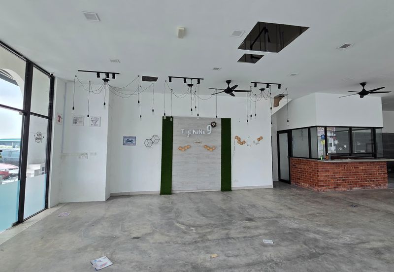 Ivoris @ Eco Majestic