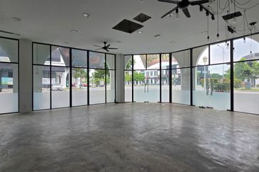 Ivoris @ Eco Majestic