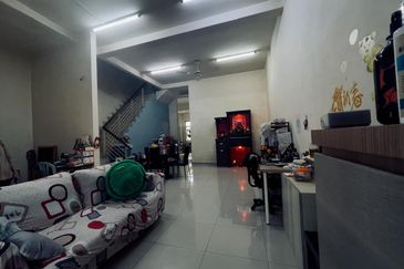 Austin Residence @Taman Mount Austin