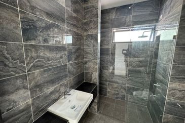 Honeydale Residence @ Taman Impian Emas