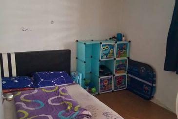 Flat Taman Ungku Tun Aminah