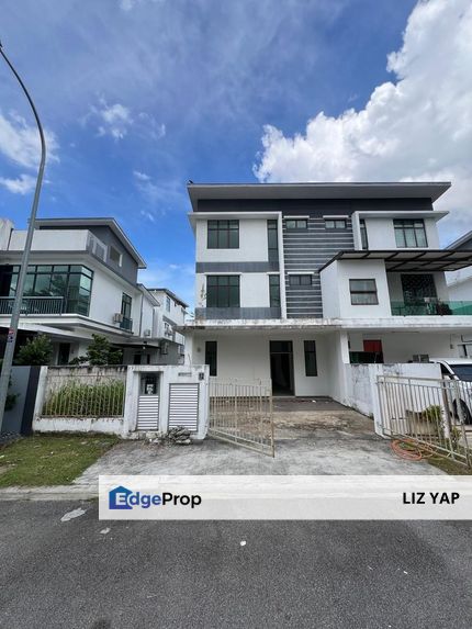 Double Storey Cluster House in Mutiara Mas, Johor, Skudai