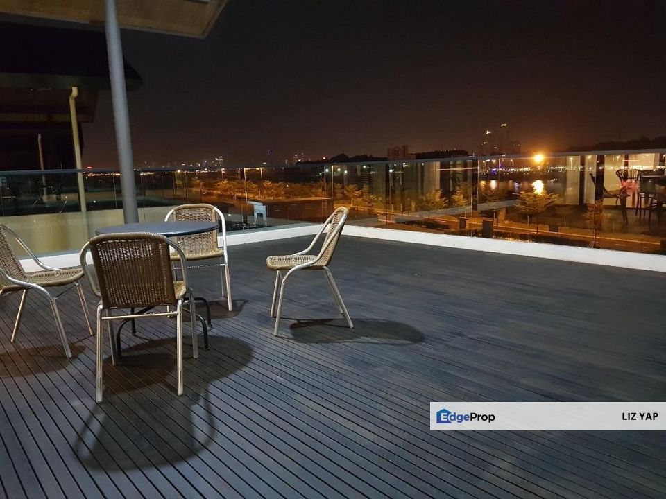 Three Storey Bungalow Facing Marina View in Isola Grandeur Senibong, Johor, Masai