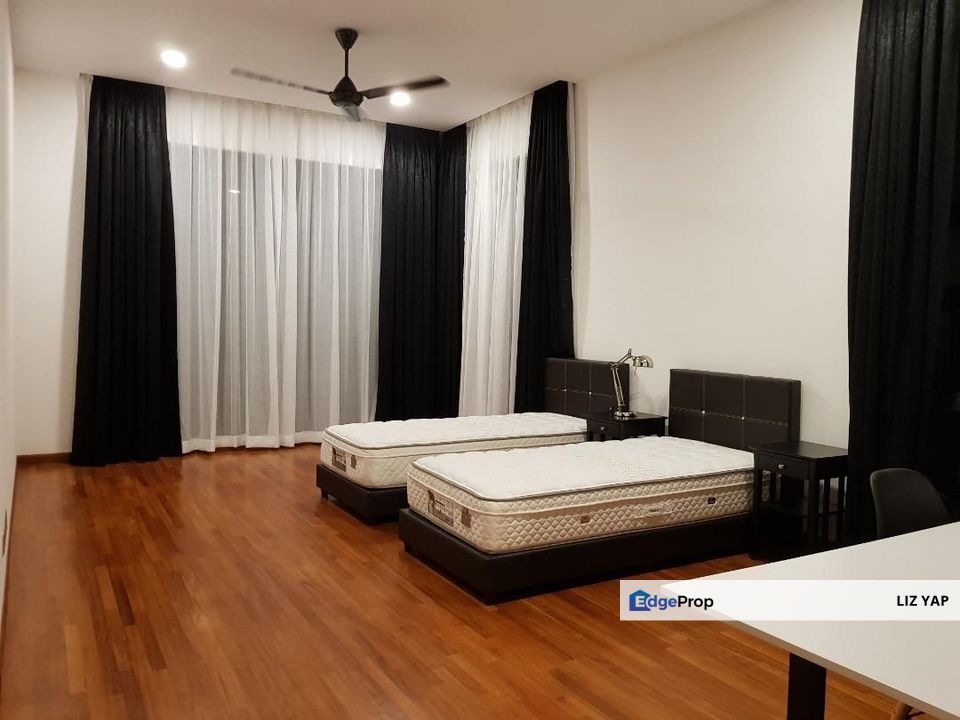 Three Storey Bungalow Facing Marina View in Isola Grandeur Senibong, Johor, Masai