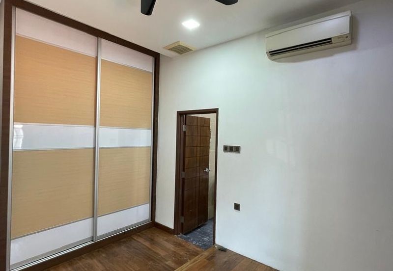 Taman Austin Heights