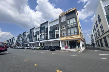 Taman Austin Perdana