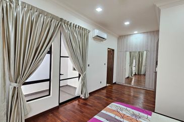 The Canal Garden South, Horizon Hills