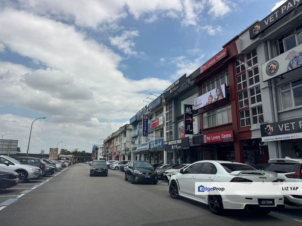 Taman Nusa Bestari Face Mainroad Three Storey Shoplot For Sale, Johor, 