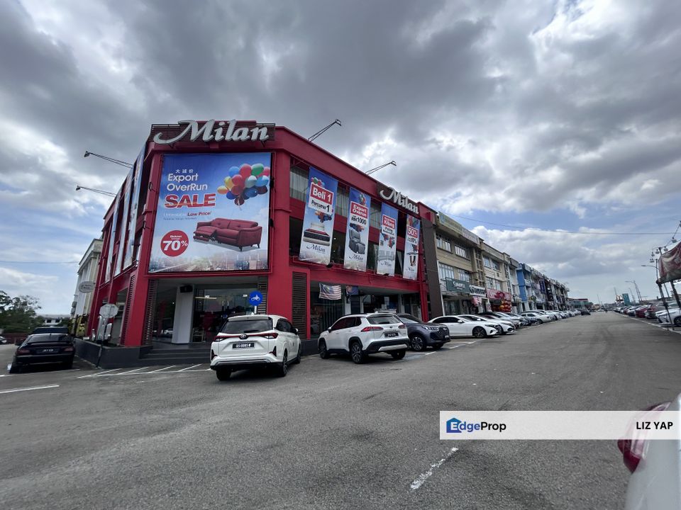 Taman Nusa Bestari Face Mainroad Three Storey Shoplot For Sale, Johor, 