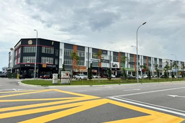 Crest @ Austin Emerald 1