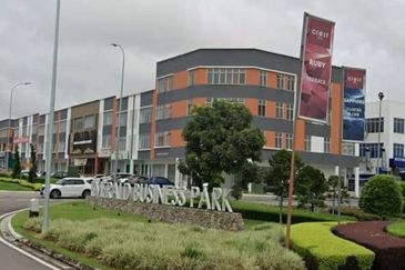 Crest @ Austin Emerald 1