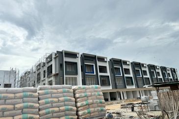 Crest @ Austin Emerald 1