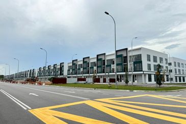 Crest @ Austin Emerald 1