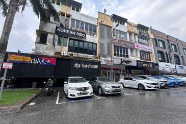 Jalan Sutera Tanjung