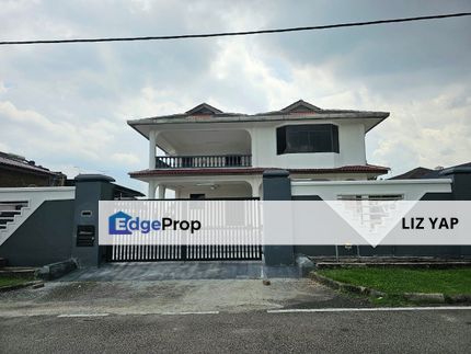 Double storey bungalow house in Taman Anggerik Tenggara, Johor, Kulai