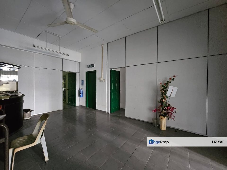 Three storey shoplot in Bandar Indahpura Jalan Kenanga, Johor, Kulai