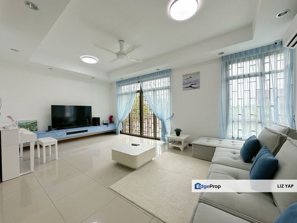 Three Storey Cluster House in The Gateway Horizon Hills, Johor, Nusajaya